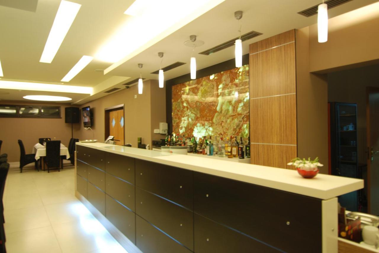 סקלה Hotel Ave Lux מראה חיצוני תמונה