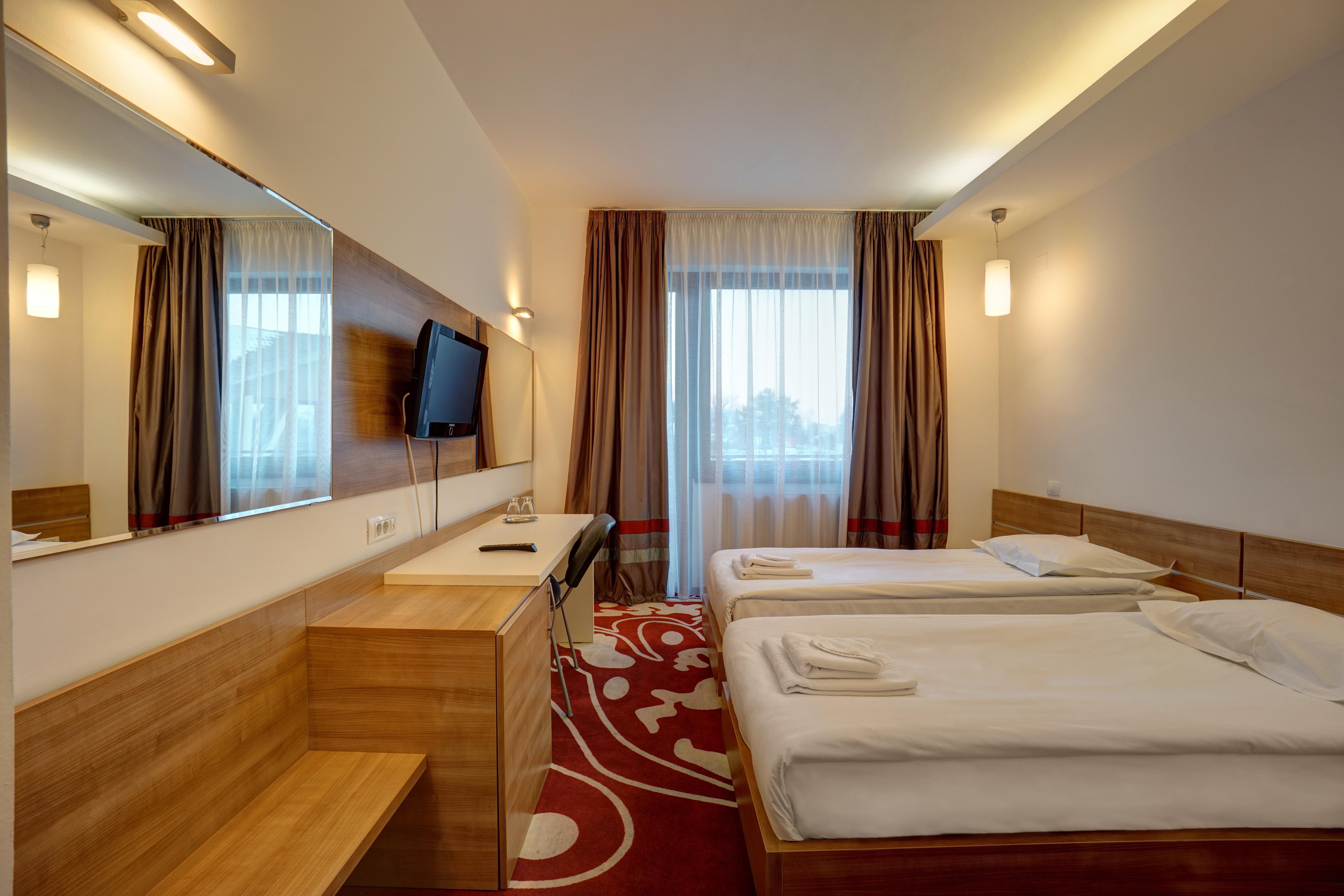 סקלה Hotel Ave Lux מראה חיצוני תמונה