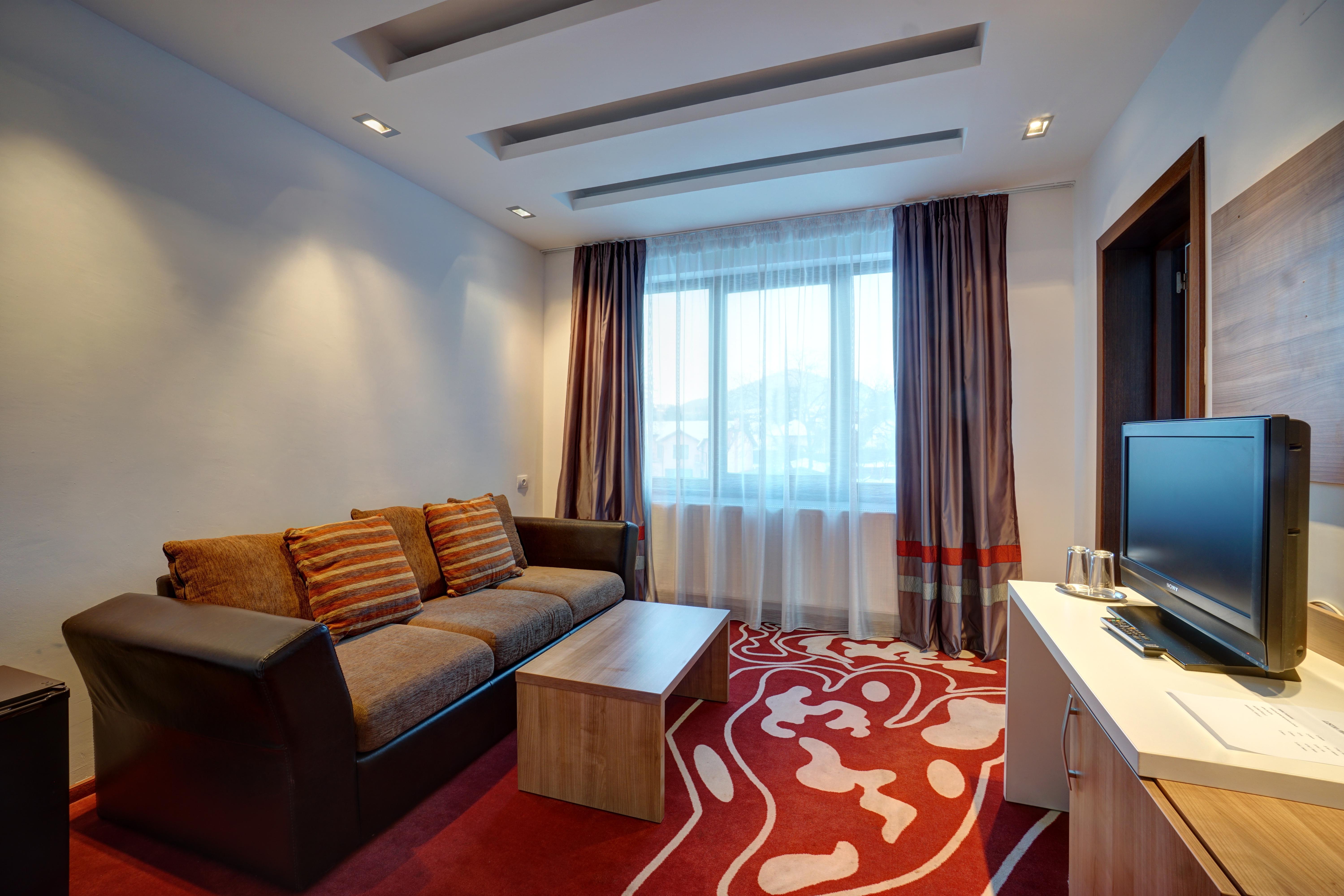 סקלה Hotel Ave Lux מראה חיצוני תמונה