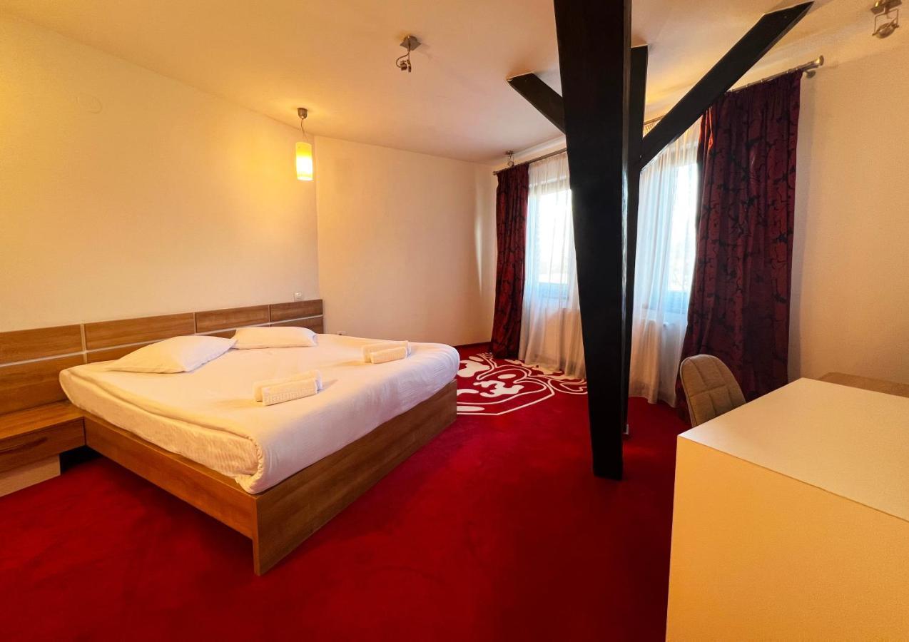 סקלה Hotel Ave Lux מראה חיצוני תמונה