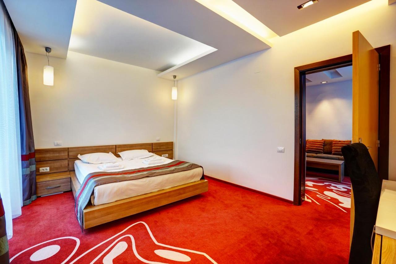 סקלה Hotel Ave Lux מראה חיצוני תמונה