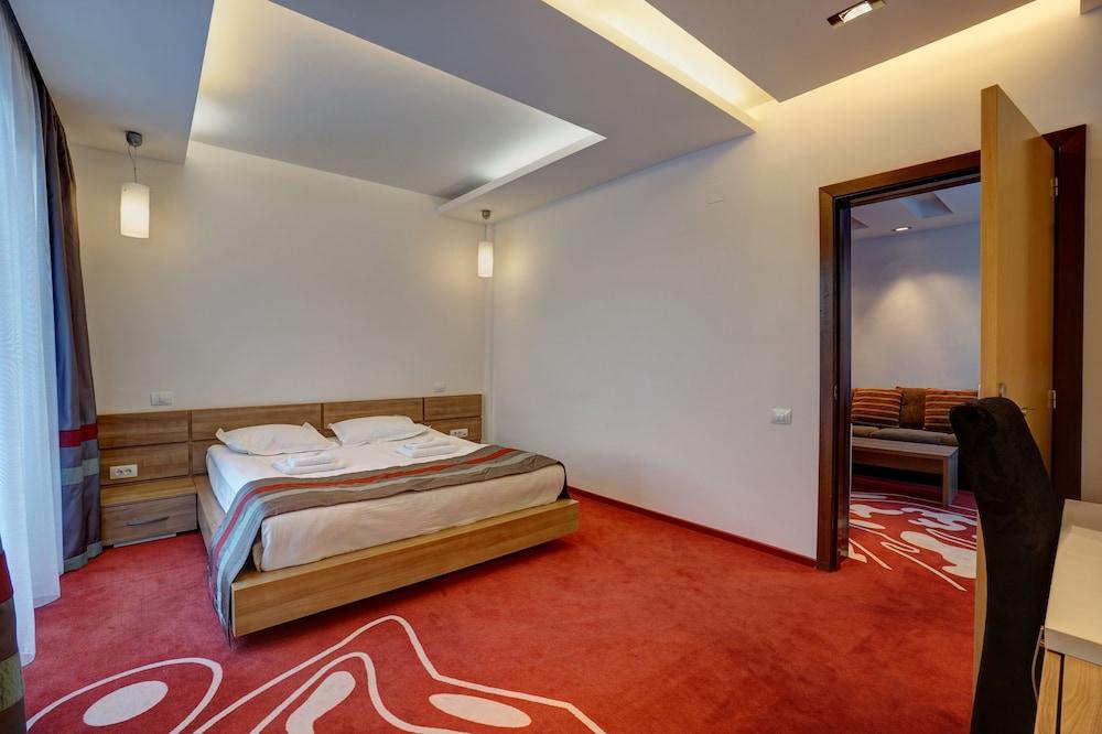 סקלה Hotel Ave Lux מראה חיצוני תמונה