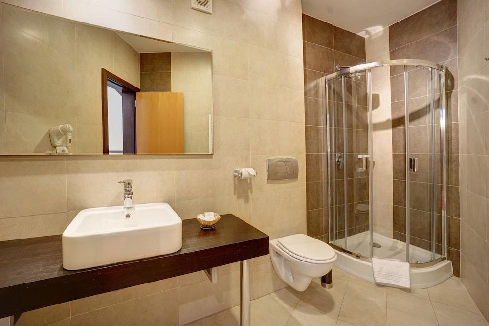 סקלה Hotel Ave Lux מראה חיצוני תמונה