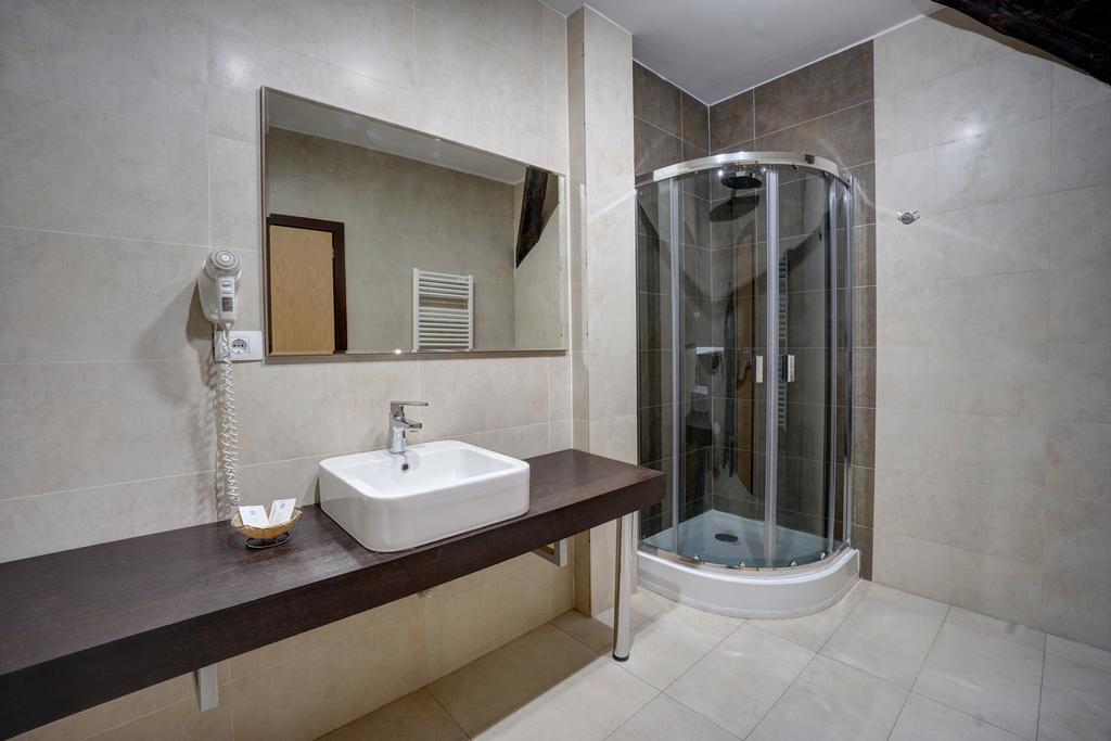 סקלה Hotel Ave Lux מראה חיצוני תמונה