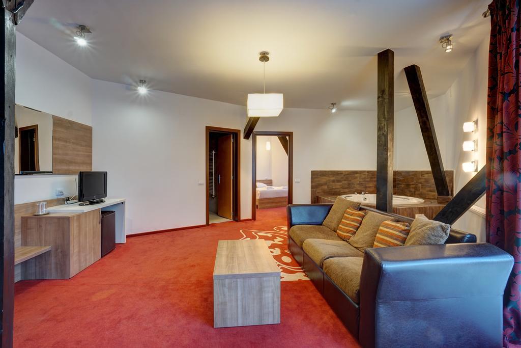 סקלה Hotel Ave Lux מראה חיצוני תמונה